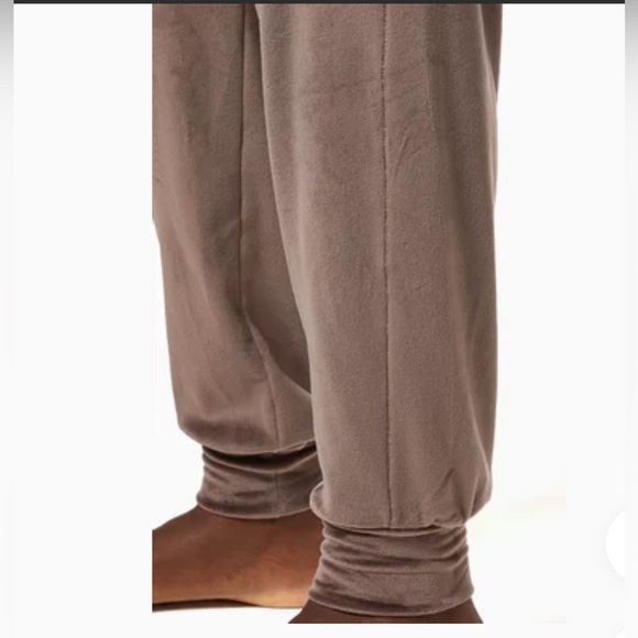 SKIMS Velour Fleece Track Joggers, Size Small, Amethyst - Picture 8 of 12